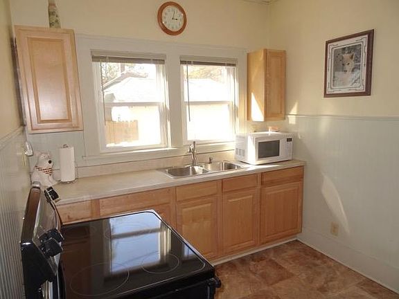 3rd image of 1510 Kinyon St