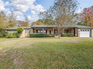 205 E Main St, Livingston, AL 35470