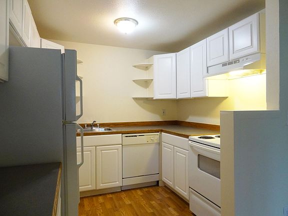 5th image of 10401 13th Avenue Ct S