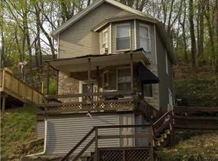 608 Chestnut St, Carnegie, PA 15106