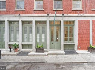 6-10 S Strawberry St #12, Philadelphia, PA 19106