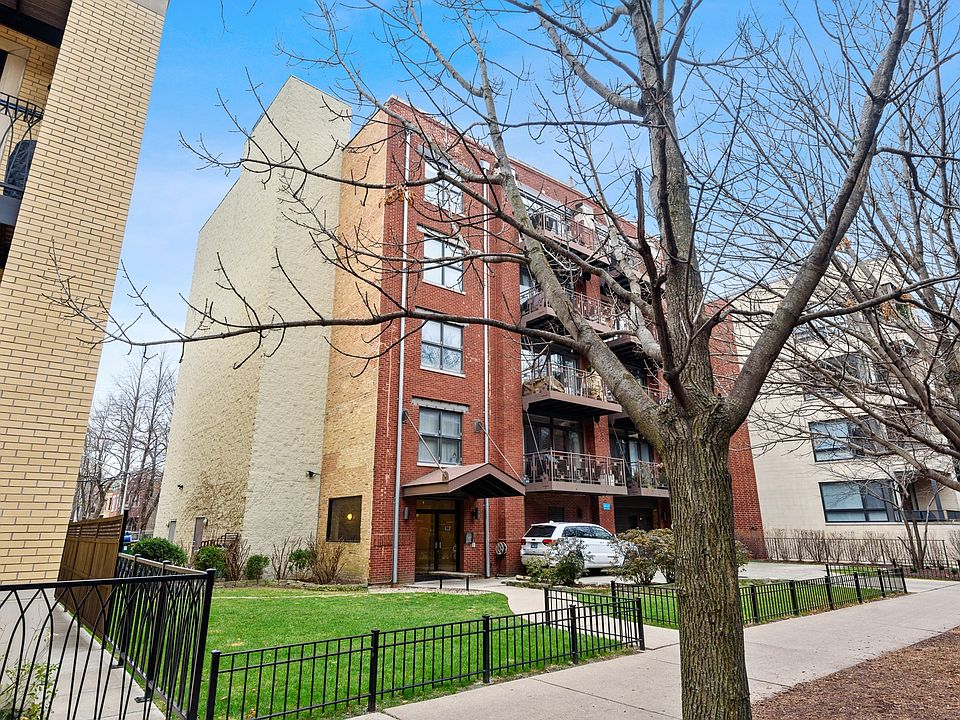 1st image of 2225 W Wabansia Ave APT 404
