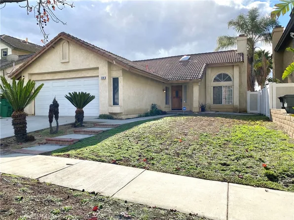 378 Glacier Cir, Corona, CA 92879