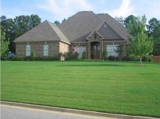 106 Brookwood Dr, Wetumpka, AL 36093