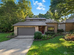 2210 Settlers Trl, Vandalia, OH 45377