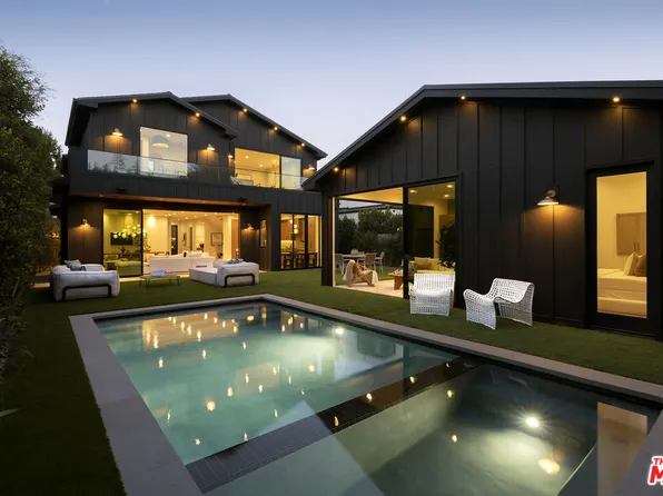 15754 Morrison St, Encino, CA 91436