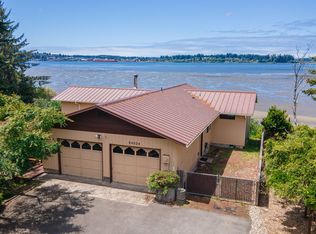 94024 E Shore Dr, North Bend, OR 97459