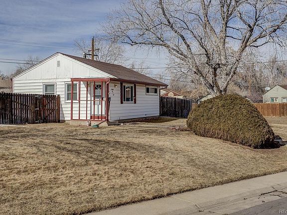 2nd image of 2601 S Hazel Ct