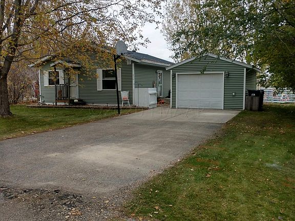 5th image of 416 Lund Ave SE