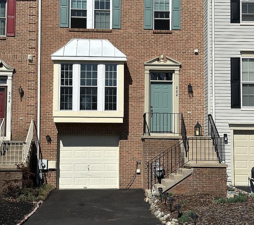 1st image of 222 Sloan Ct