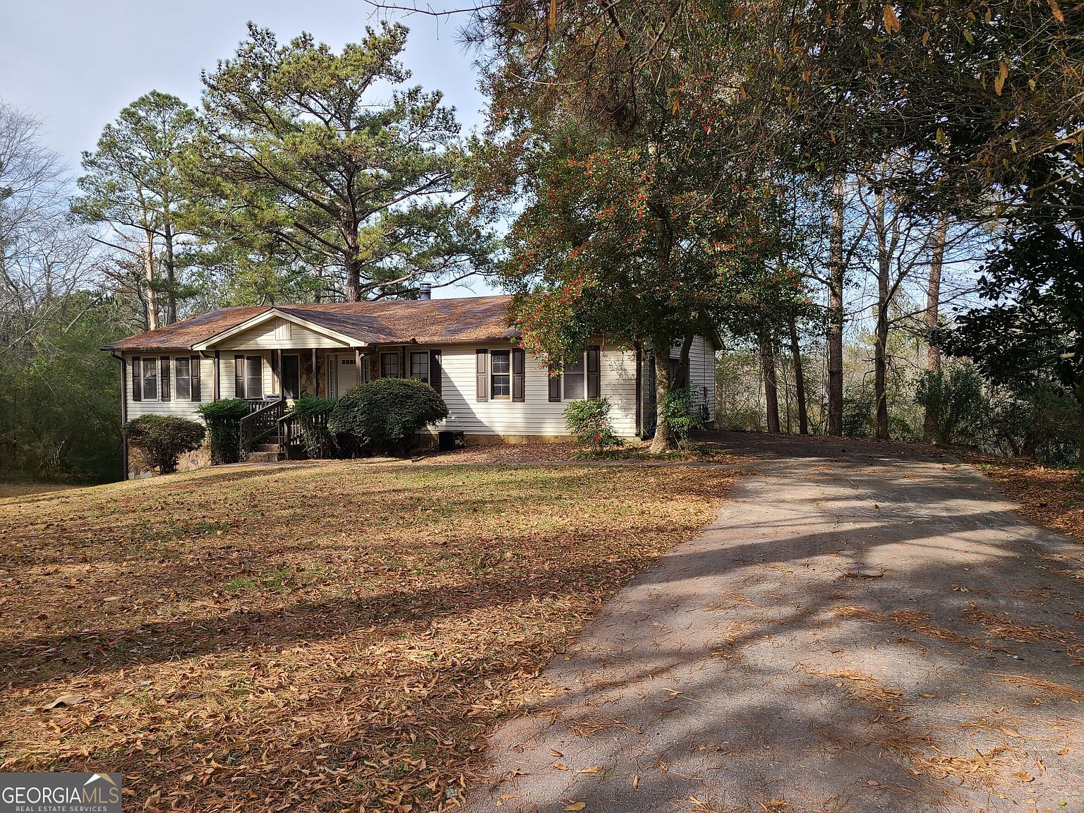 1097 Charlie Ln, Lilburn, GA 30047 | Zillow