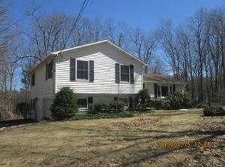 266 Pommogussett Rd, Rutland, MA 01543