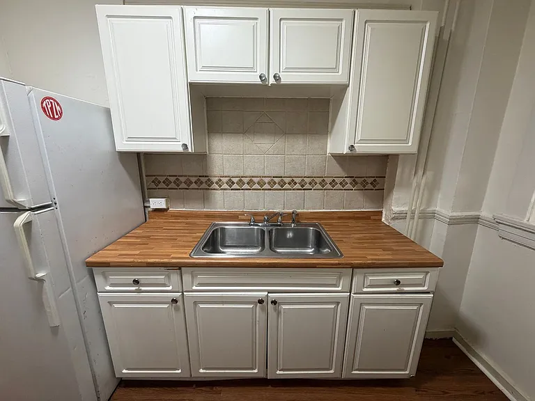 2327 Floyd Avenue — Photo 30