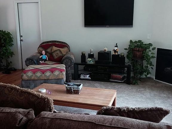 4th image of 7545 Tecorida Ave