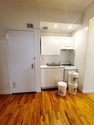 Rented by Taichi Fudosan | media 27