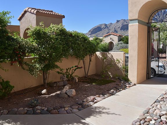 Private front patio with view of the mountains