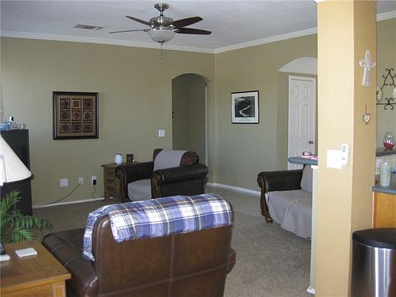 2nd image of 3300 Naples Cir