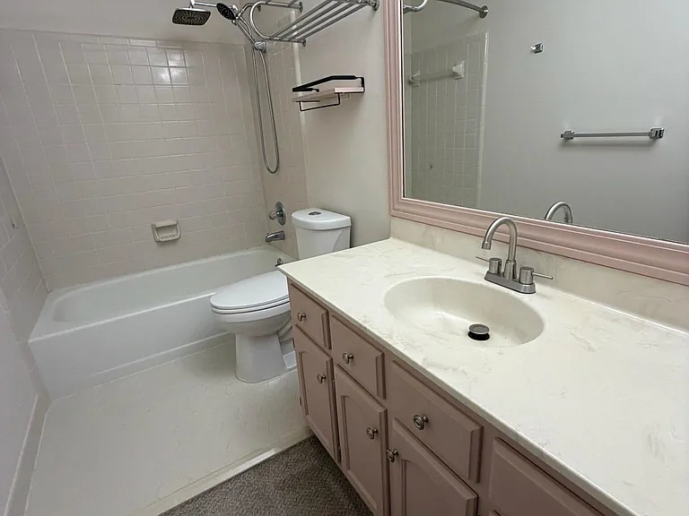 2910 Foster Dale Cv — Photo 27