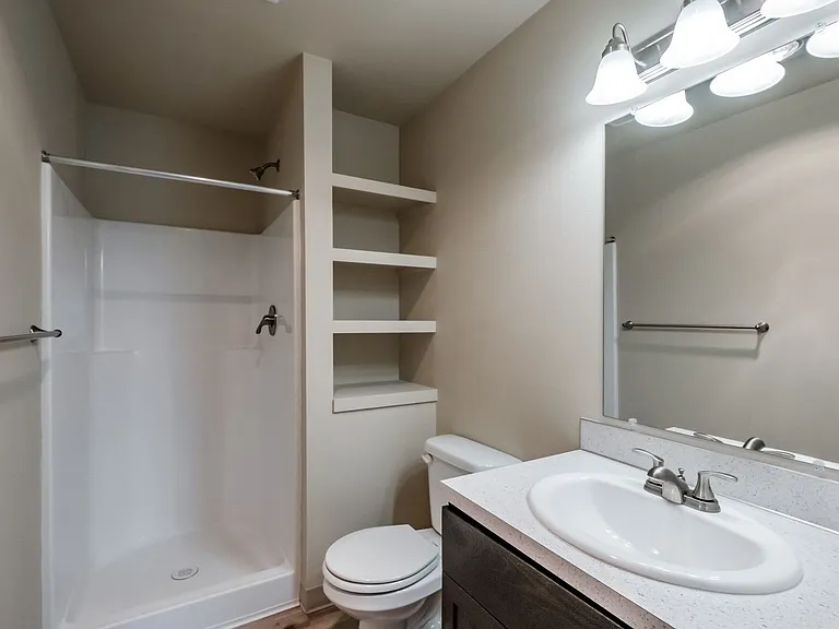 Santiam Gateway Apartments — Photo 40