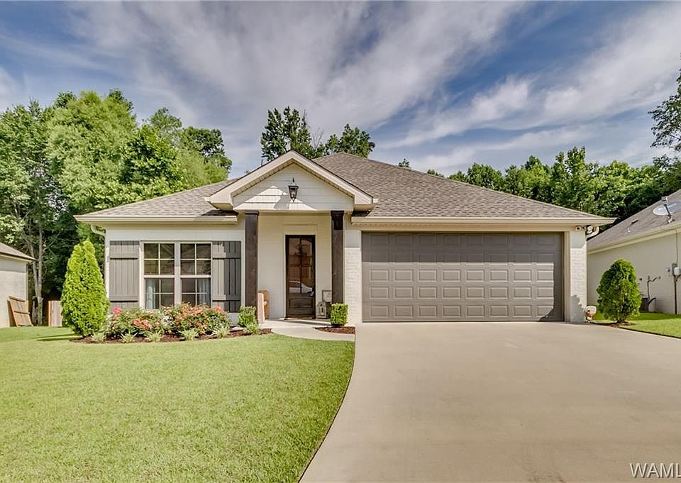 1st image of 2114 Waterford Cir