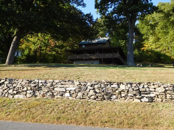 39 Stone Rd, Burlington, CT 06013
