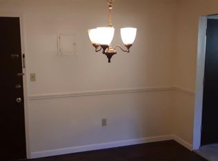 237 18th St #303, Dracut, MA 01826