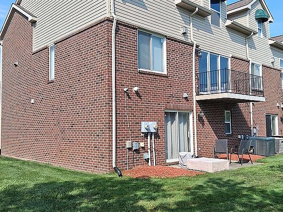 5th image of 13143 Golf Pointe Dr