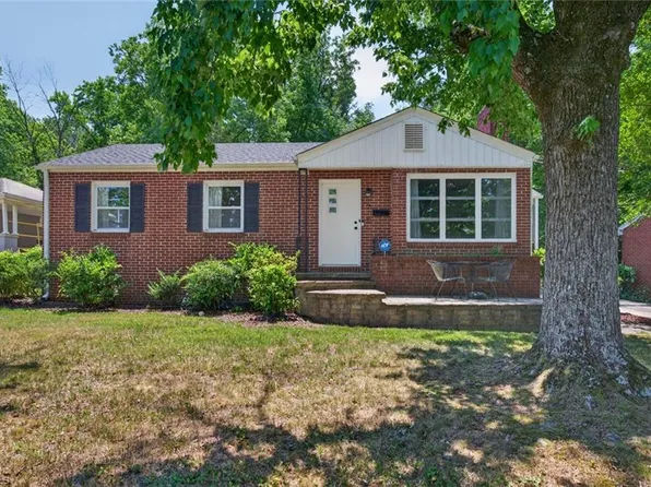215 S Lindell Rd, Greensboro, NC 27403