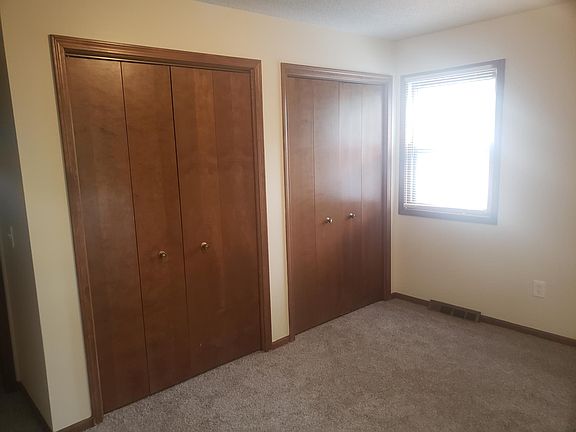 5th image of 1935 Greenfield Ave SW