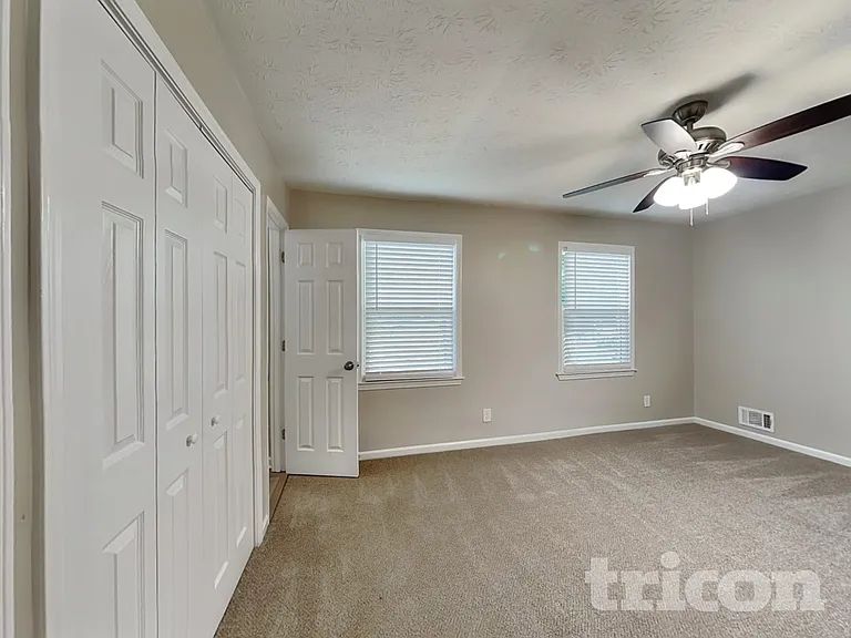 3319 Old Salem Rd SE — Photo 9