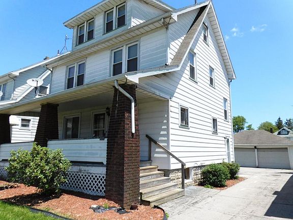 2nd image of 111 Manchester Ave