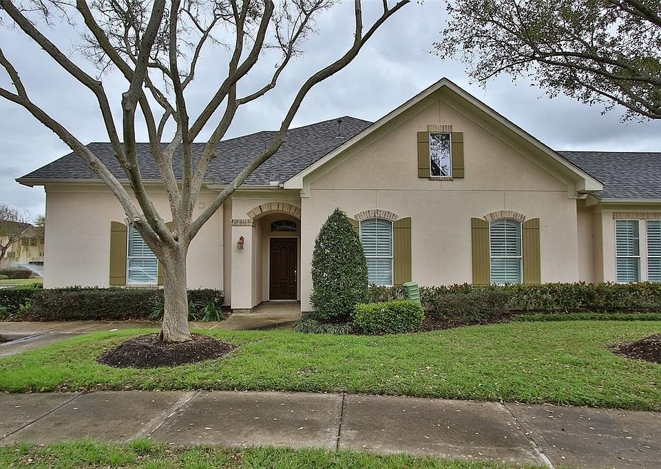 1st image of 4325 Lake Run Dr