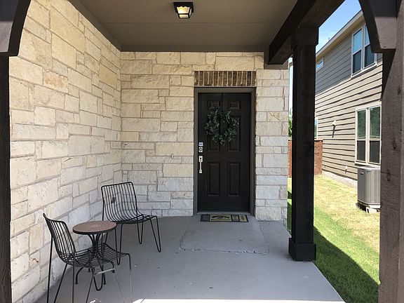 3rd image of 14010 Osmarea Dr