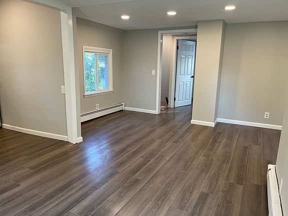 2nd image of 21 Cambridge Ave Floor 2