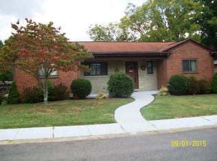 2830 Roseneath Rd, Huntington, WV 25705