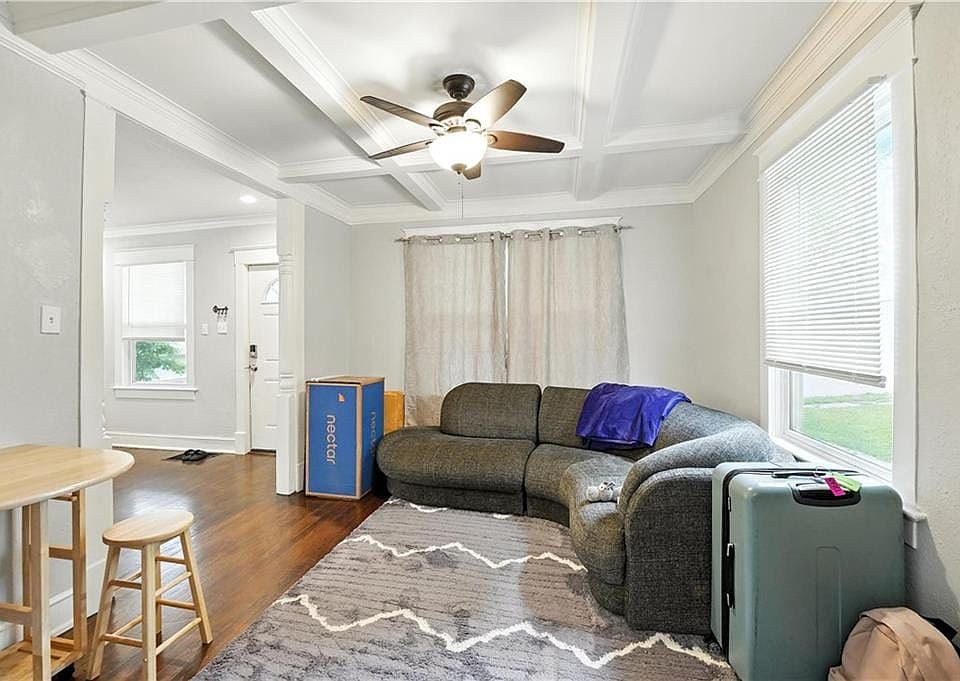 1st image of 2711 Kensington Ave
