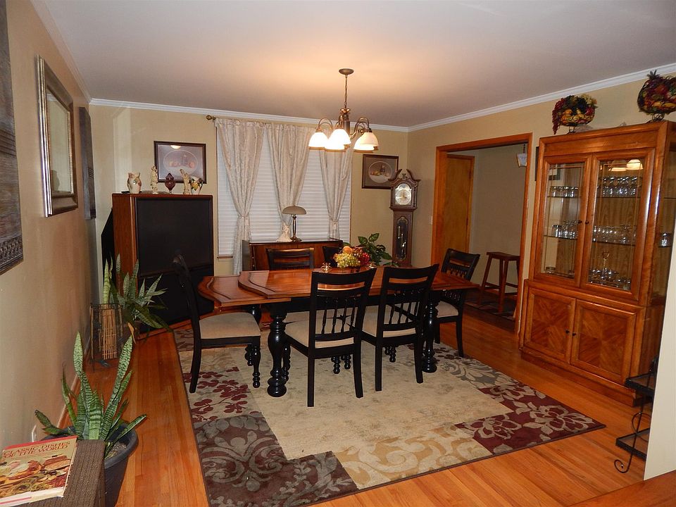 1st image of 3139 Larkspur Dr