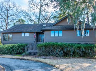 1544 Headquarters Plantation Dr, Johns Island, SC 29455
