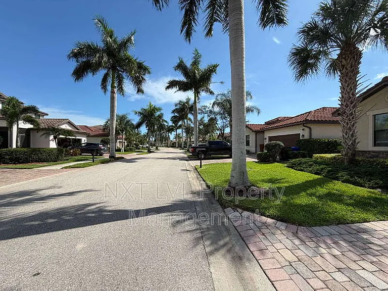 9453 River Otter Dr — Photo 38