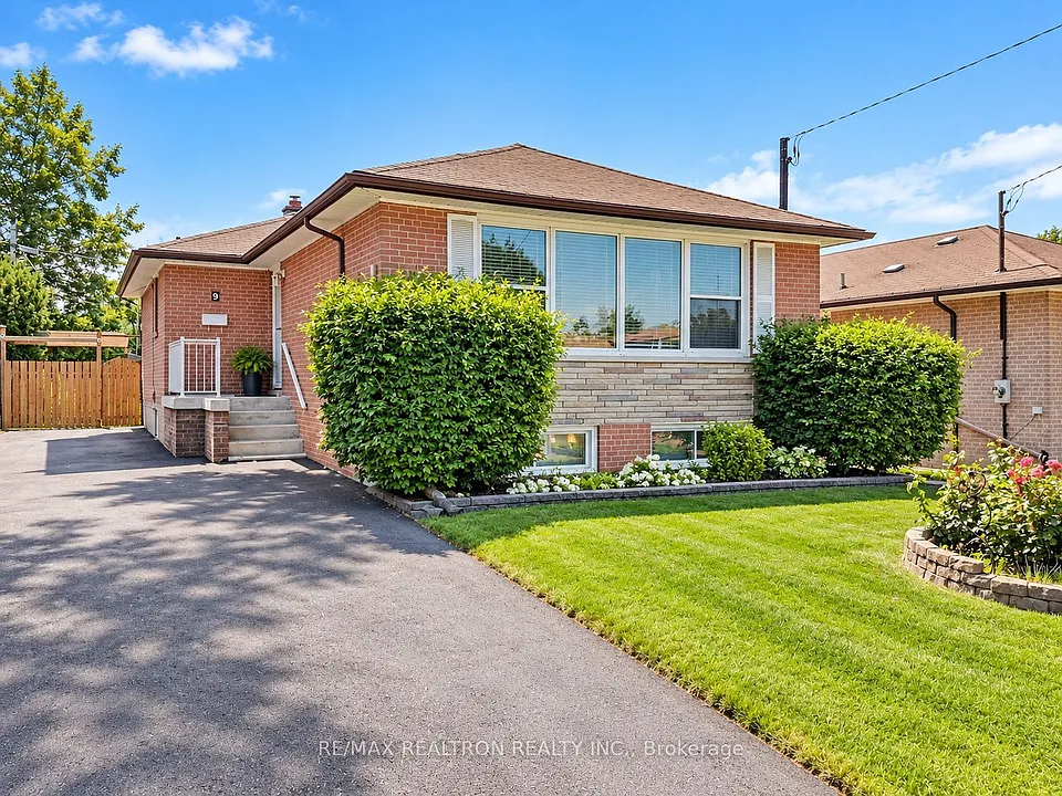 9 Stanwell Dr