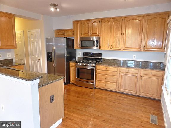 5th image of 7020 Fieldhurst Ct