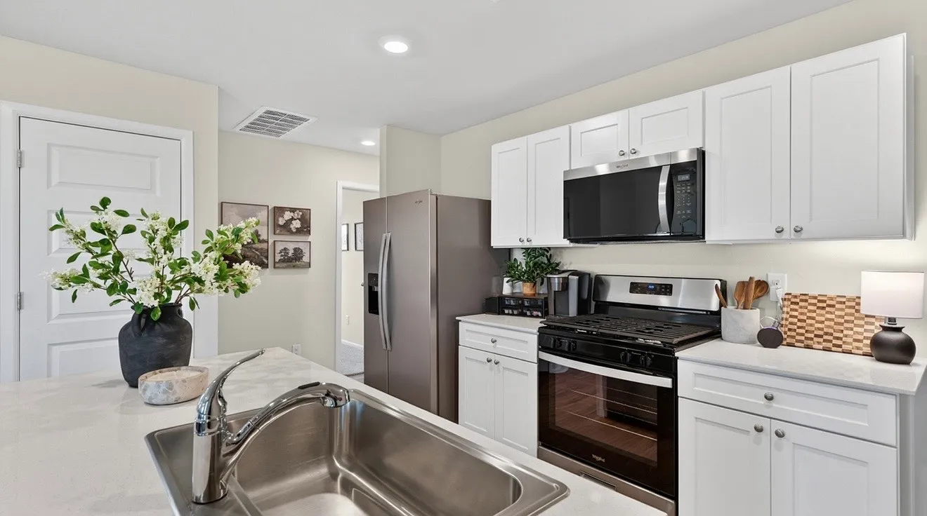 4 bed, 1573 sqft, $1,800 — Photo 4