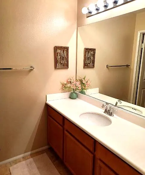 1497 Amsterdam Ct — Photo 8