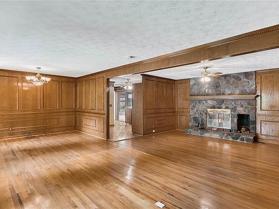5th image of 4242 Honeysuckle Dr SE