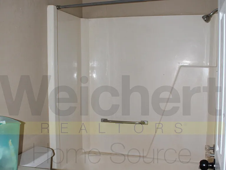 604 N 13th St #2 — Photo 5