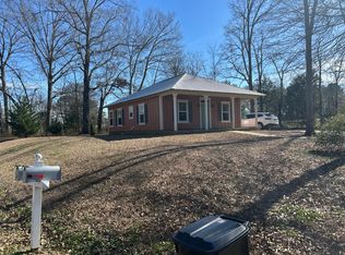 304 S Denton Rd, New Albany, MS 38652