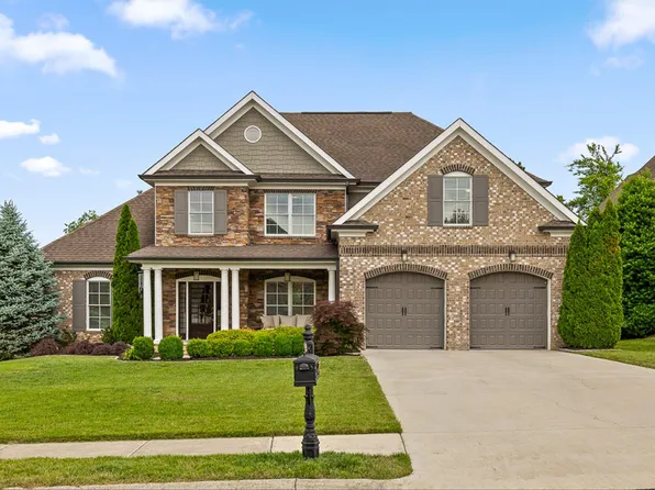 7997 Hampton Cove Dr, Ooltewah, TN 37363