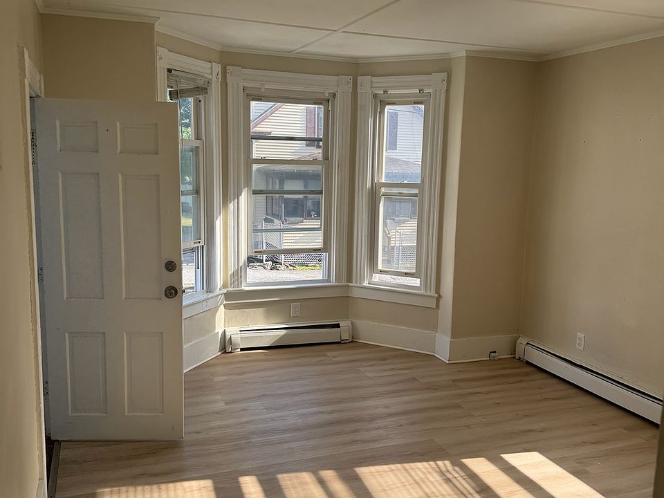 1st image of 29 John St APT 1