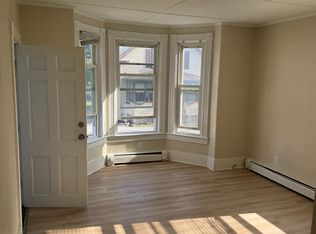 29 John St APT 1, Haverhill, MA 01830
