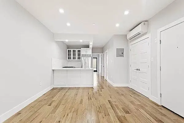 Rented by GROOME REALTY LLC | media 15